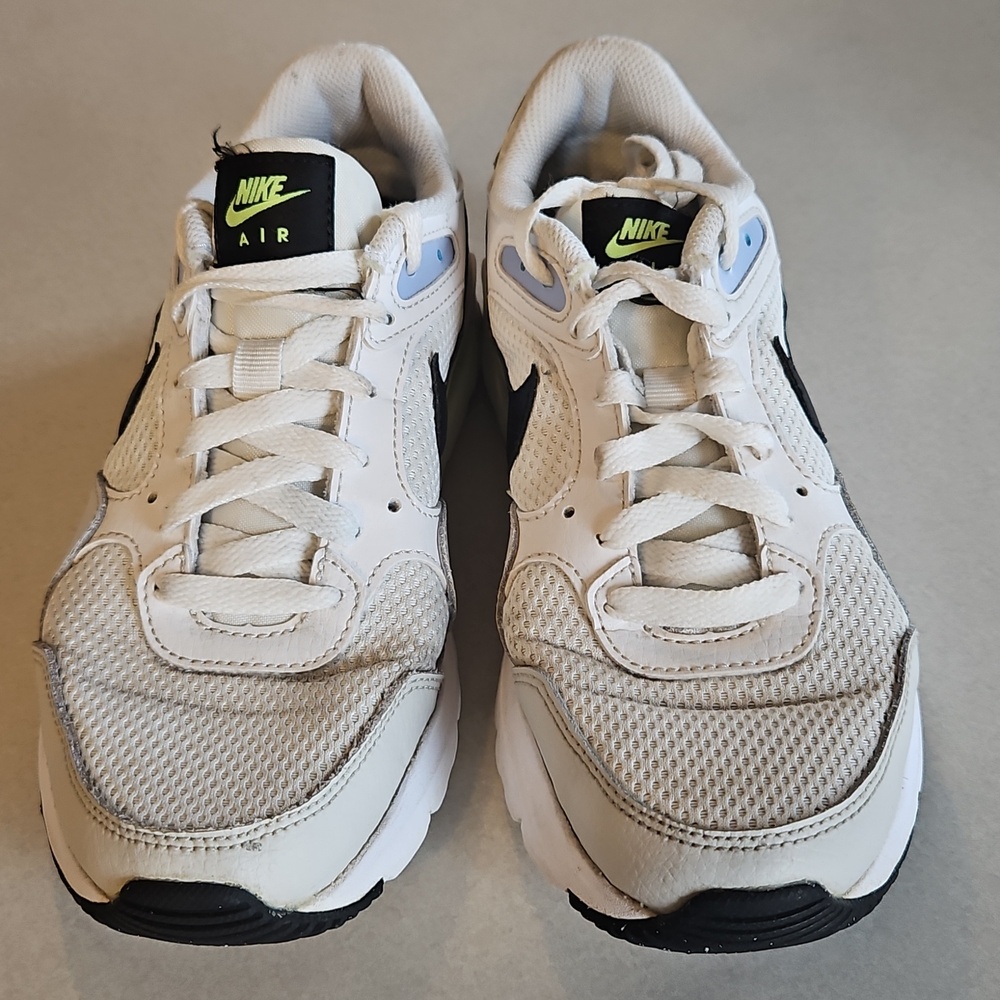 Nike Air Max Sneakers - Picture 2 of 14